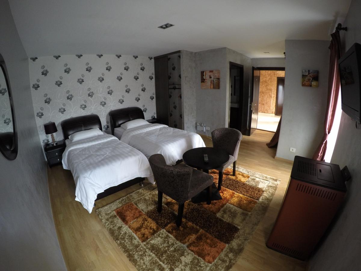 Johnny Hotel Kamenice 外观 照片